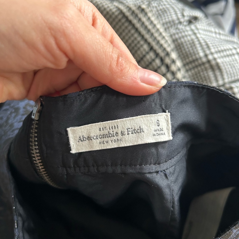 Abercrombie & Fitch skirt size 6 - Picture 3 of 3